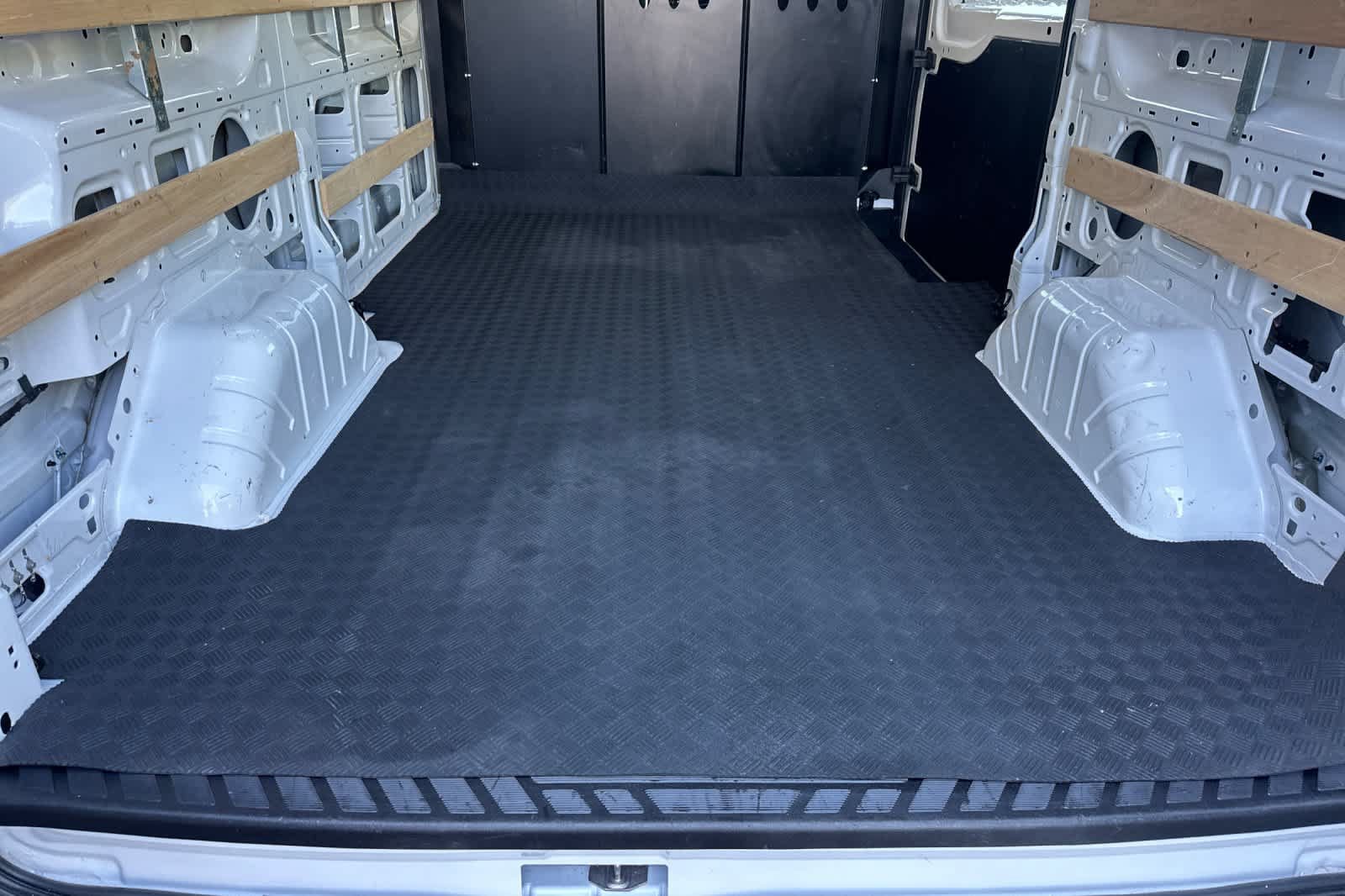 Certified 2025 Ford Transit 250 Low Roof w/ Exterior Upgrade Package RWD image 15