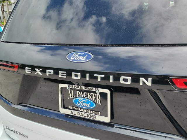 Certified 2025 Ford Expedition Platinum image 10