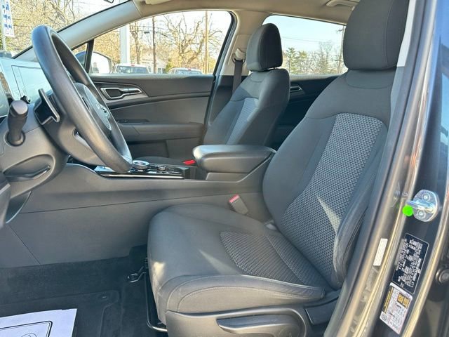 Used 2023 Kia Sportage LX image 40