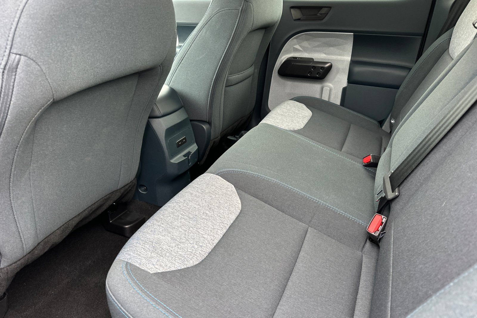Certified 2025 Ford Maverick XLT FWD image 15
