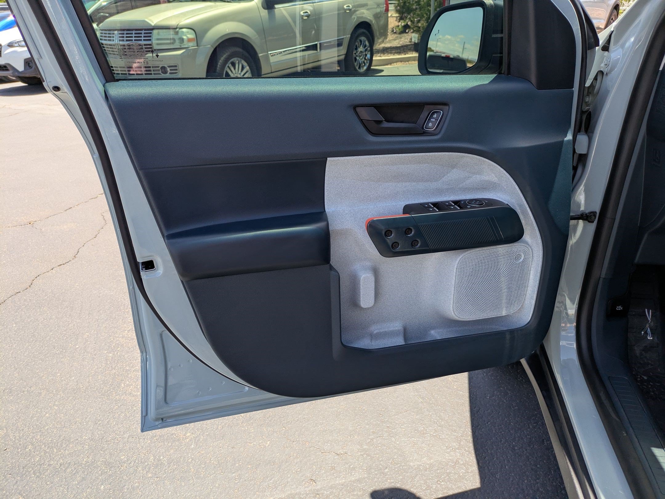 Certified 2023 Ford Maverick XLT FWD image 14