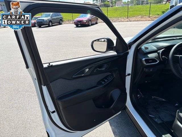 Used 2023 Chevrolet TrailBlazer LS FWD image 10