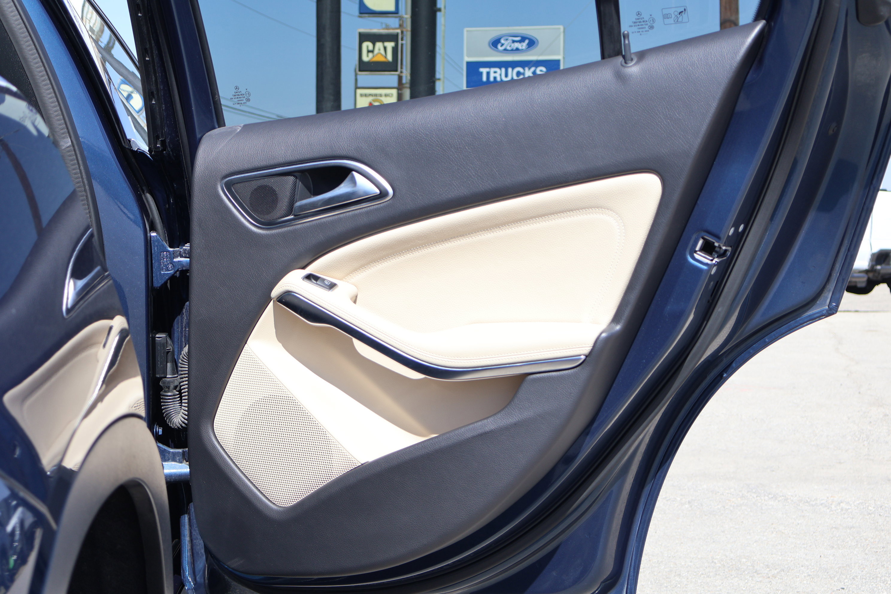 Used 2020 Mercedes-Benz GLA 250 4MATIC image 45