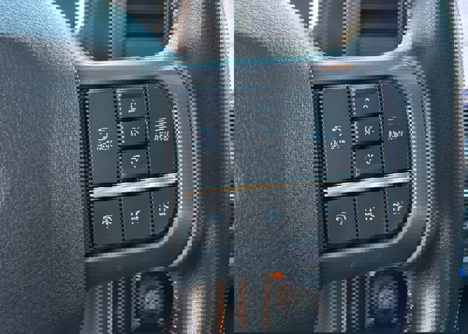 Certified 2022 Ford F150 Lariat w/ Equipment Group 502A High image 37