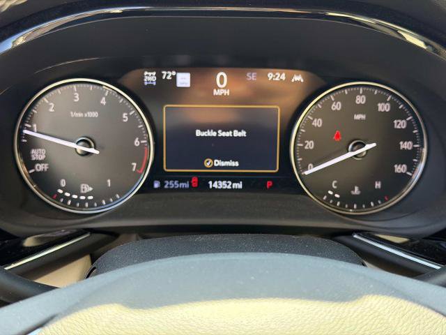 Used 2023 Buick Envision Avenir AWD/4WD image 17