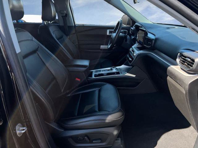 Certified 2023 Ford Explorer XLT w/ Equipment Group 202A RWD image 15