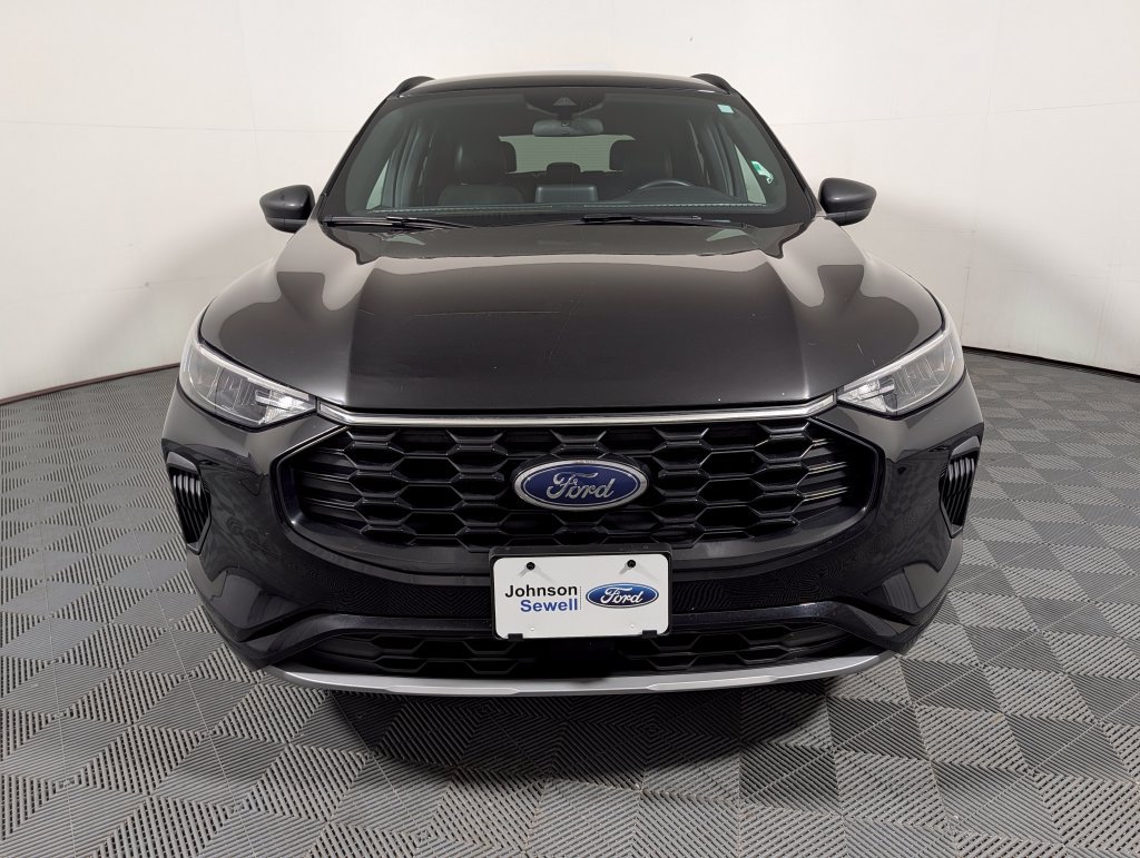 Certified 2023 Ford Escape ST-Line FWD image 3