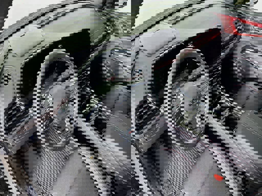 Used 2024 Chevrolet Traverse Z71 w/ LPO, Floor Liner Package image 9