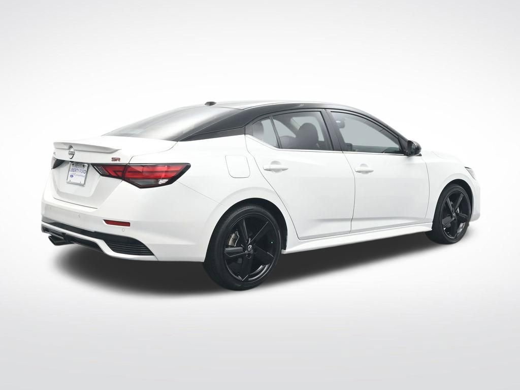 Used 2025 Nissan Sentra SR FWD image 6