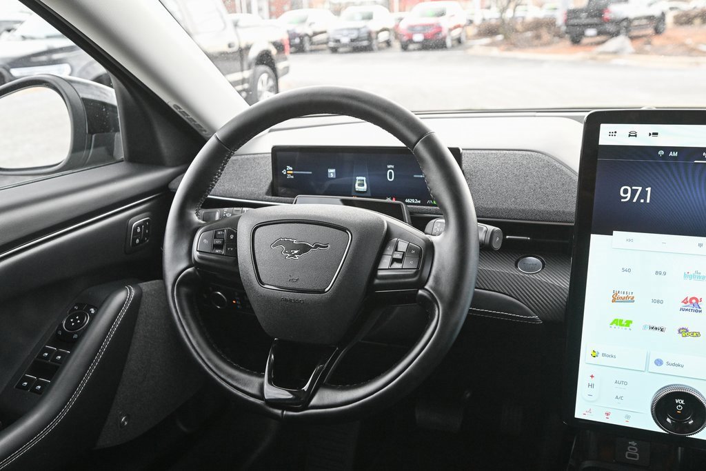 Certified 2025 Ford Mustang Mach-E Premium image 35