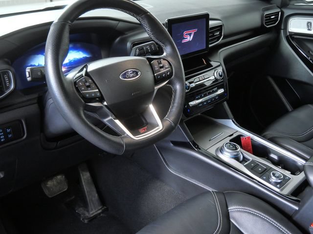 Certified 2023 Ford Explorer ST AWD/4WD image 3