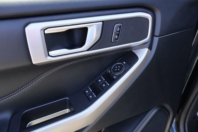 Certified 2023 Ford Explorer XLT image 12