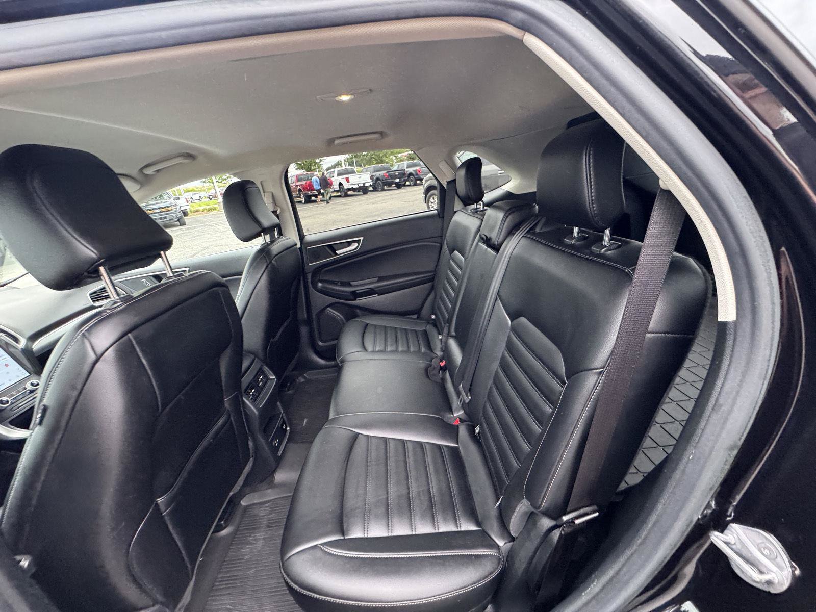 Certified 2021 Ford Edge SEL w/ Convenience Package AWD/4WD image 17