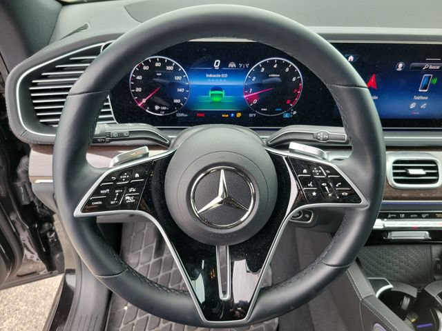 Used 2025 Mercedes-Benz GLS 450 4MATIC image 24