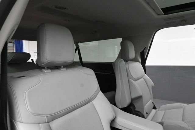 Certified 2025 Ford Expedition Max Platinum w/ Driver's Package AWD/4WD image 26
