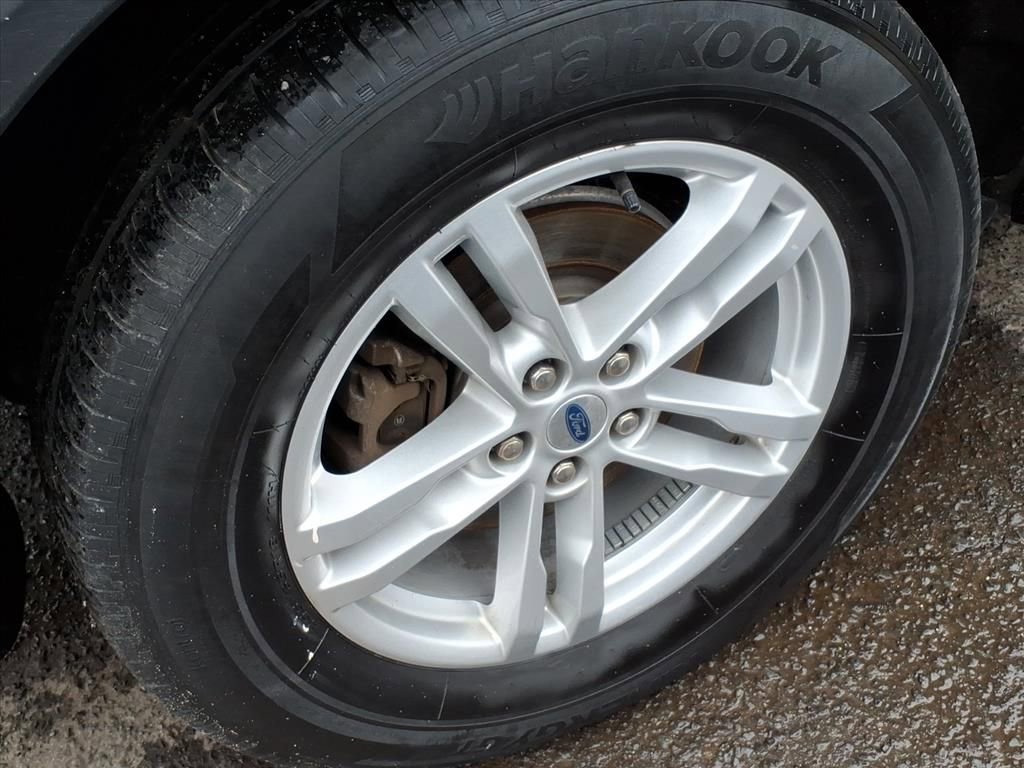 Certified 2023 Ford Explorer XLT image 7