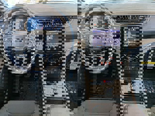 Used 2024 Jeep Grand Cherokee Laredo X image 27