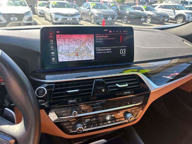 Used 2023 BMW 530i xDrive w/ Convenience Package AWD/4WD image 32