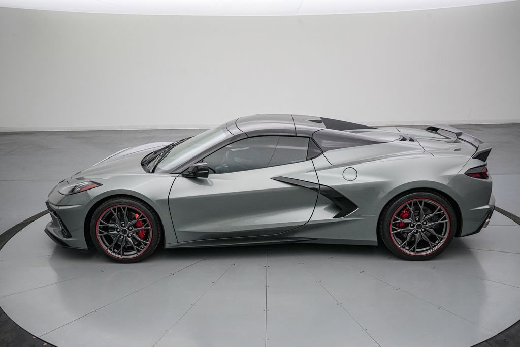 Used 2022 Chevrolet Corvette Stingray Premium Conv w/ Z51 Performance Package image 3