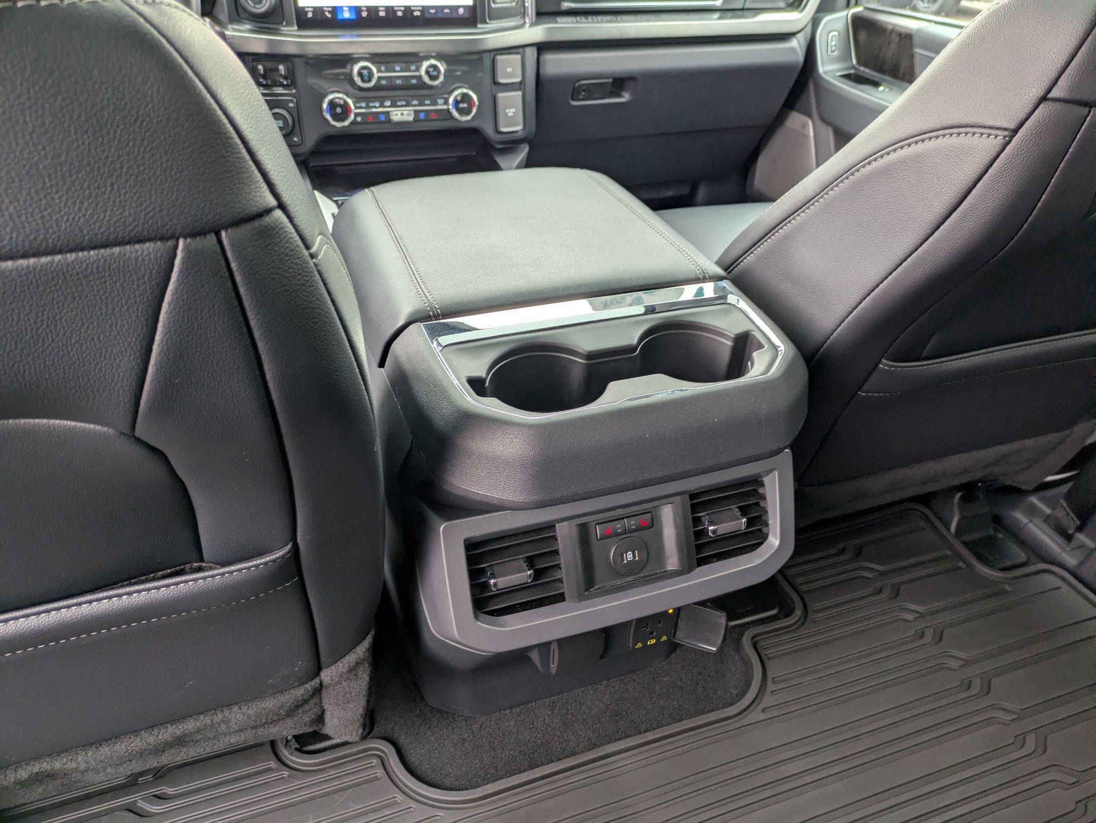 Certified 2024 Ford F250 Lariat w/ Lariat Ultimate Package image 34