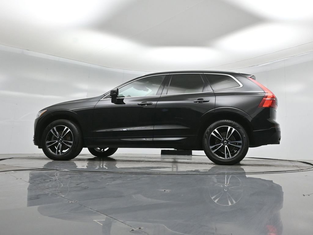 Used 2021 Volvo XC60 T5 Momentum w/ Premium Package image 25