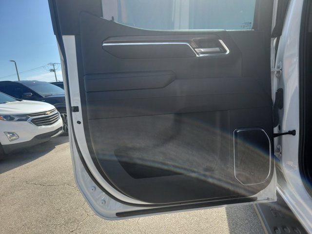 Used 2024 Chevrolet Silverado 1500 RST AWD/4WD image 17