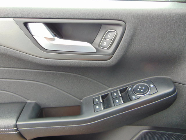 Certified 2026 Ford Escape SE FWD image 20