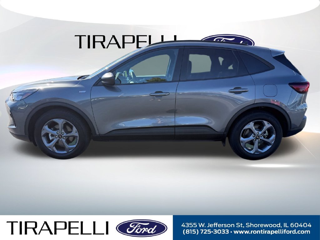 Certified 2025 Ford Escape ST-Line w/ Cold Weather Package FWD image 2