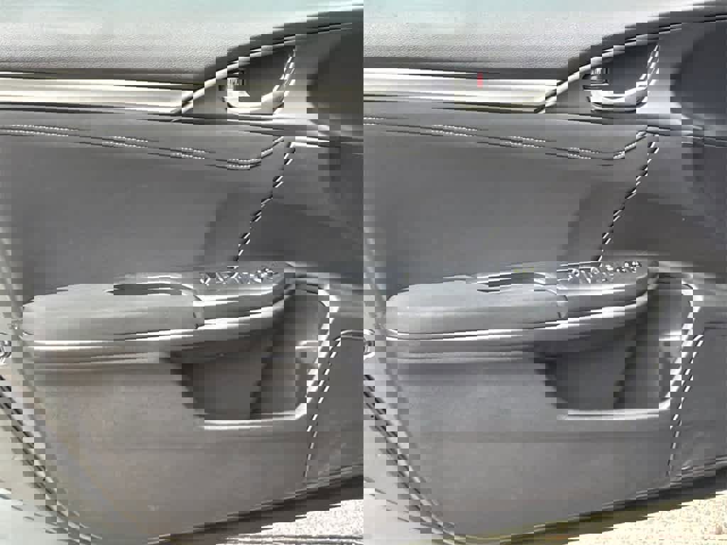 Used 2019 Honda Civic EX image 11