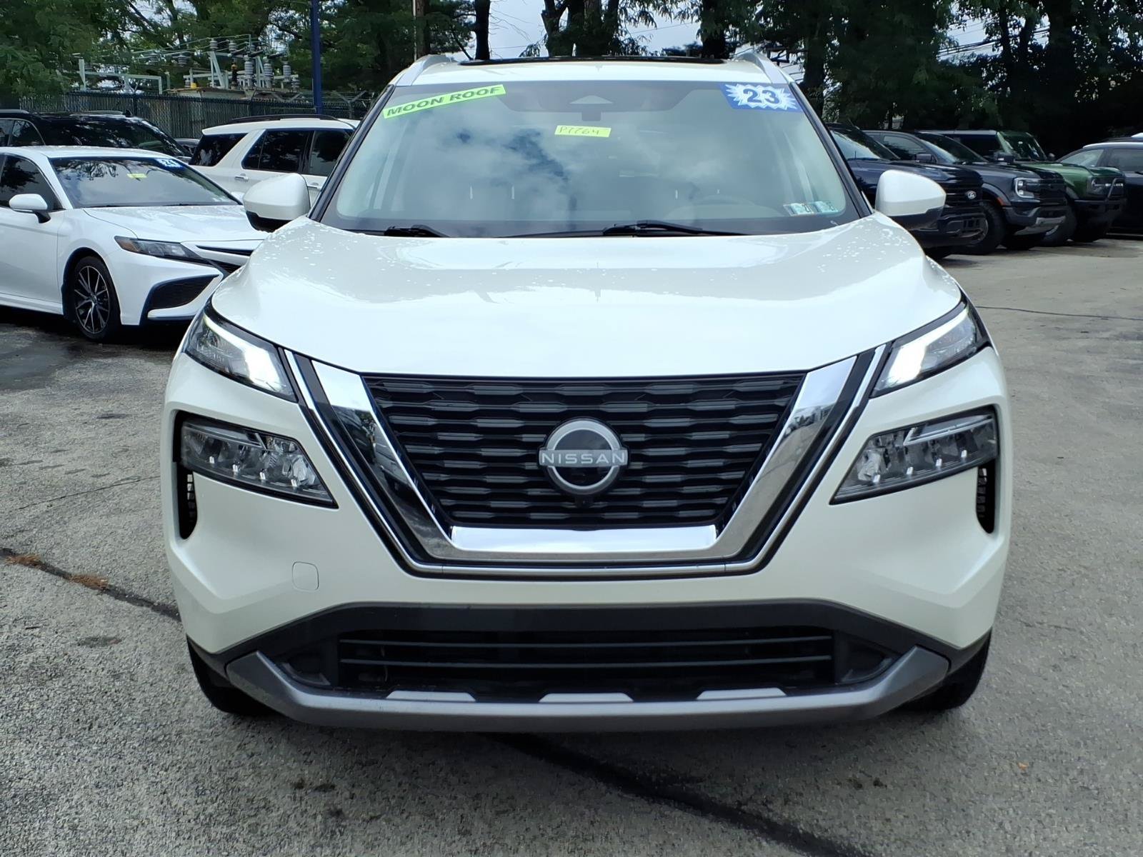Used 2023 Nissan Rogue SL AWD/4WD image 8