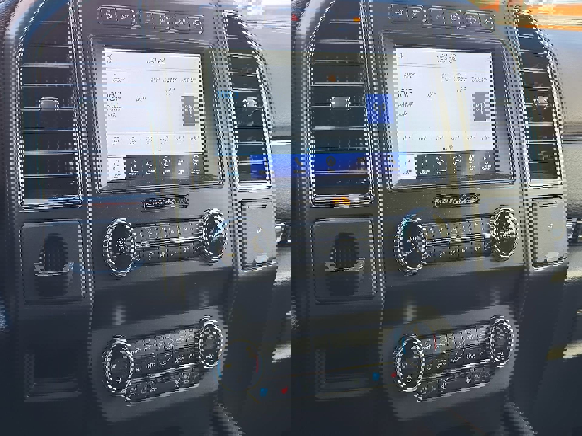 Certified 2020 Ford Expedition Max King Ranch w/ Cargo Package image 16