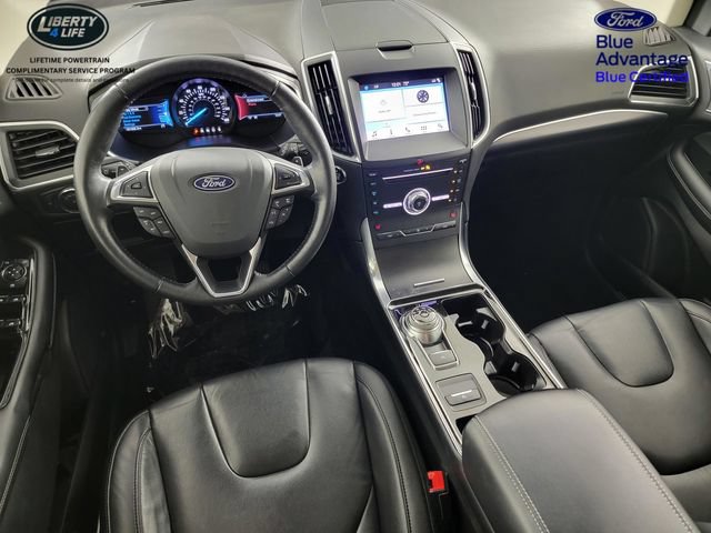 Certified 2019 Ford Edge Titanium w/ Cold Weather Package AWD/4WD image 34