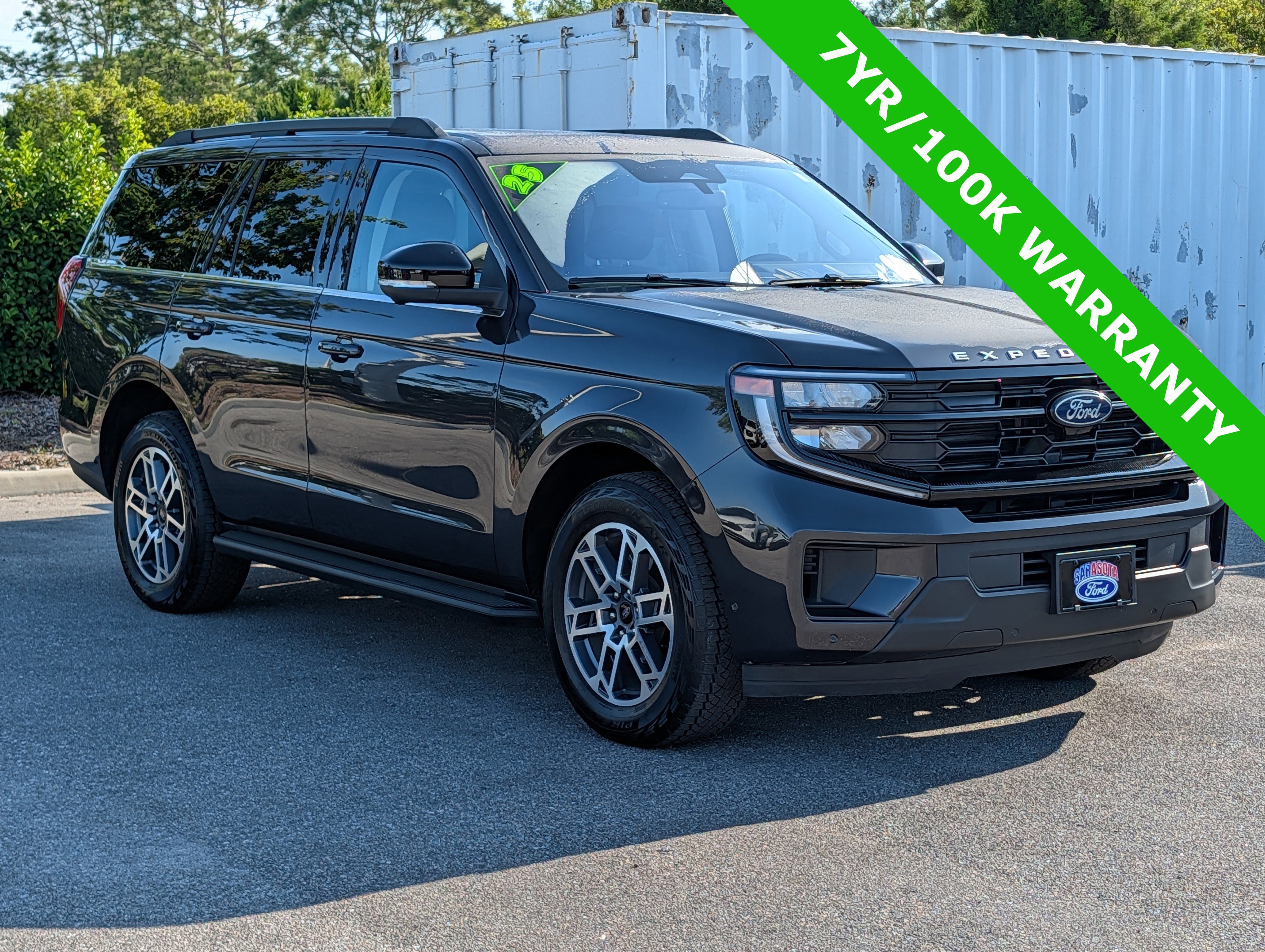 Certified 2025 Ford Expedition Active AWD/4WD image 8