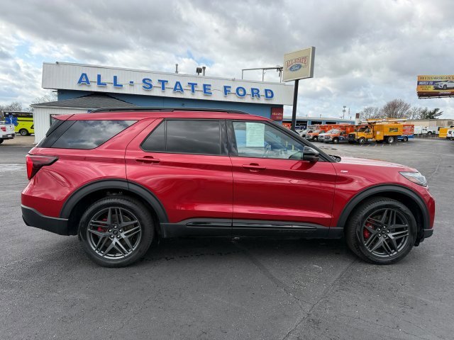 Certified 2025 Ford Explorer ST-Line w/ Premium Package image 8