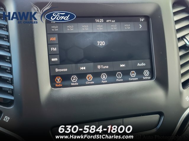 Used 2019 Jeep Cherokee Latitude Plus w/ Comfort/Convenience Group AWD/4WD image 12