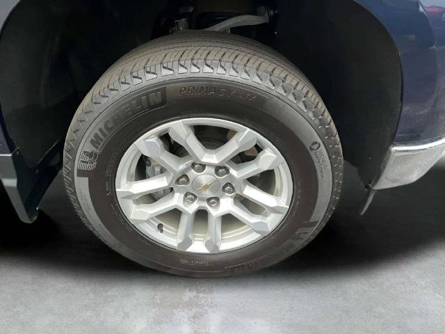 Used 2023 Chevrolet Silverado 1500 LT AWD/4WD image 36