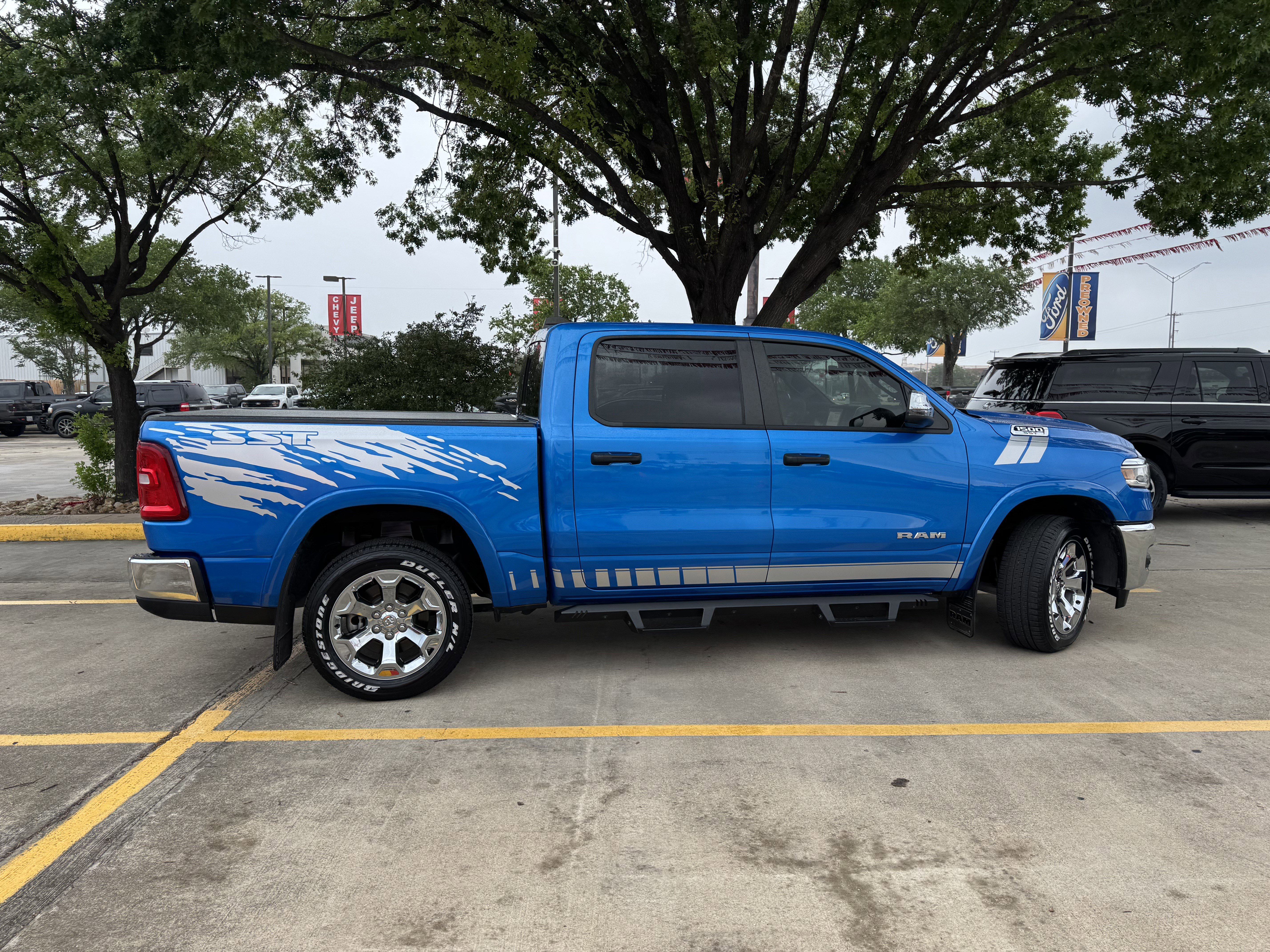 Used 2025 RAM 1500 Lone Star image 3