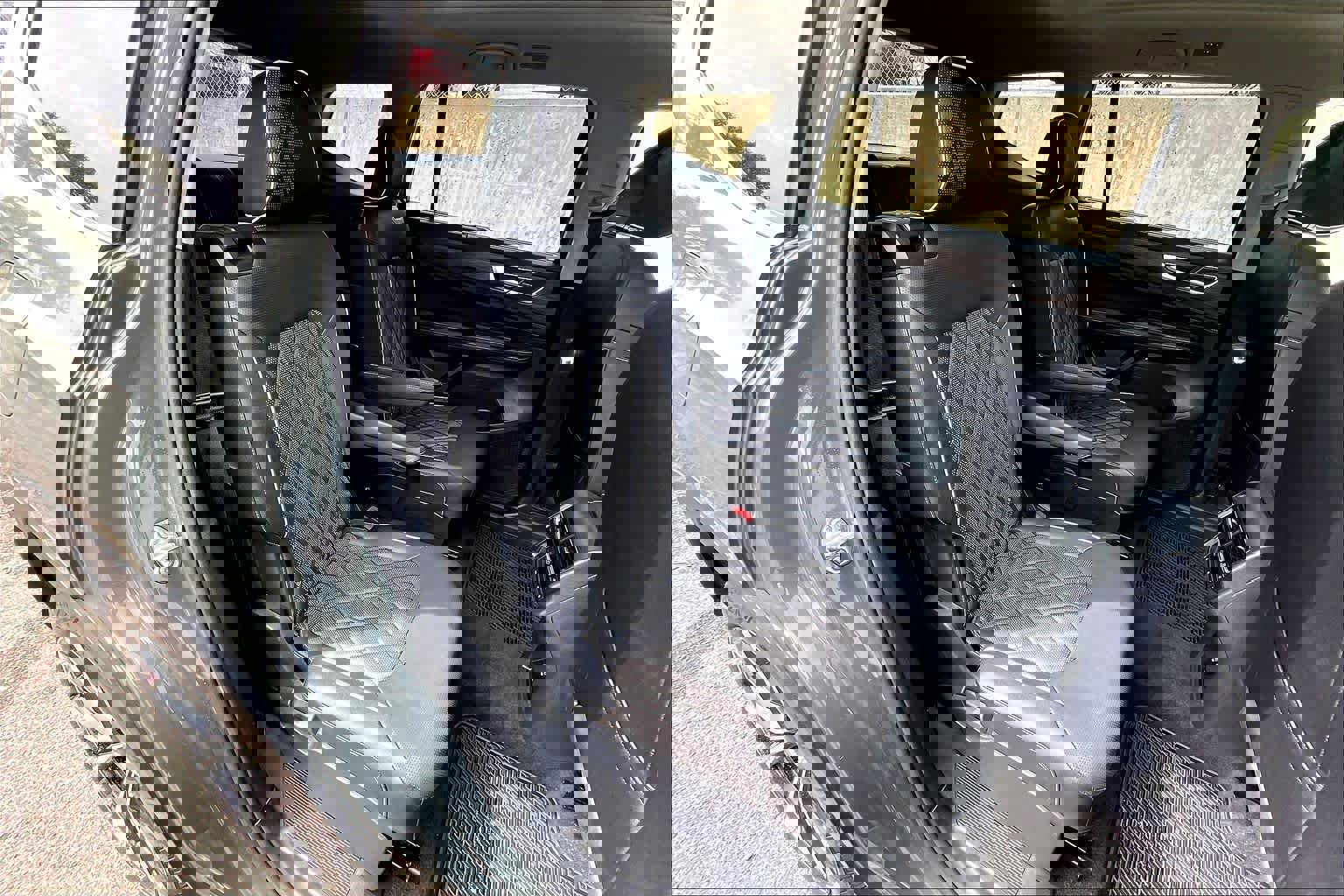 Used 2025 Volkswagen Atlas SEL Premium R-Line image 22