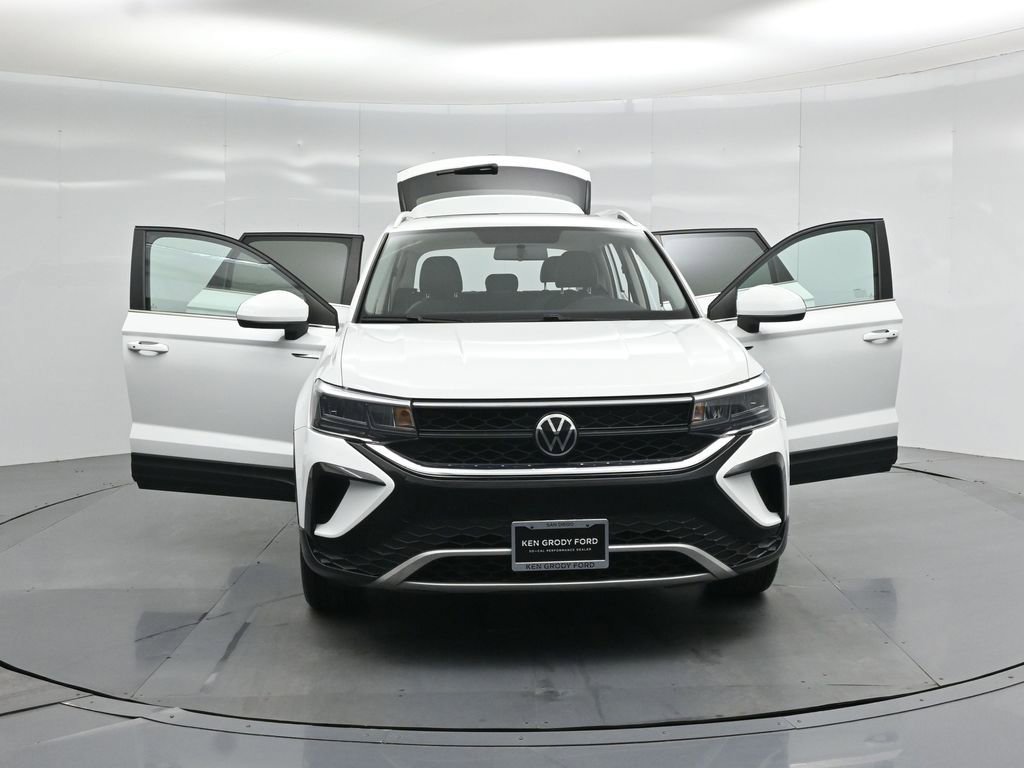 Used 2022 Volkswagen Taos SE FWD image 27