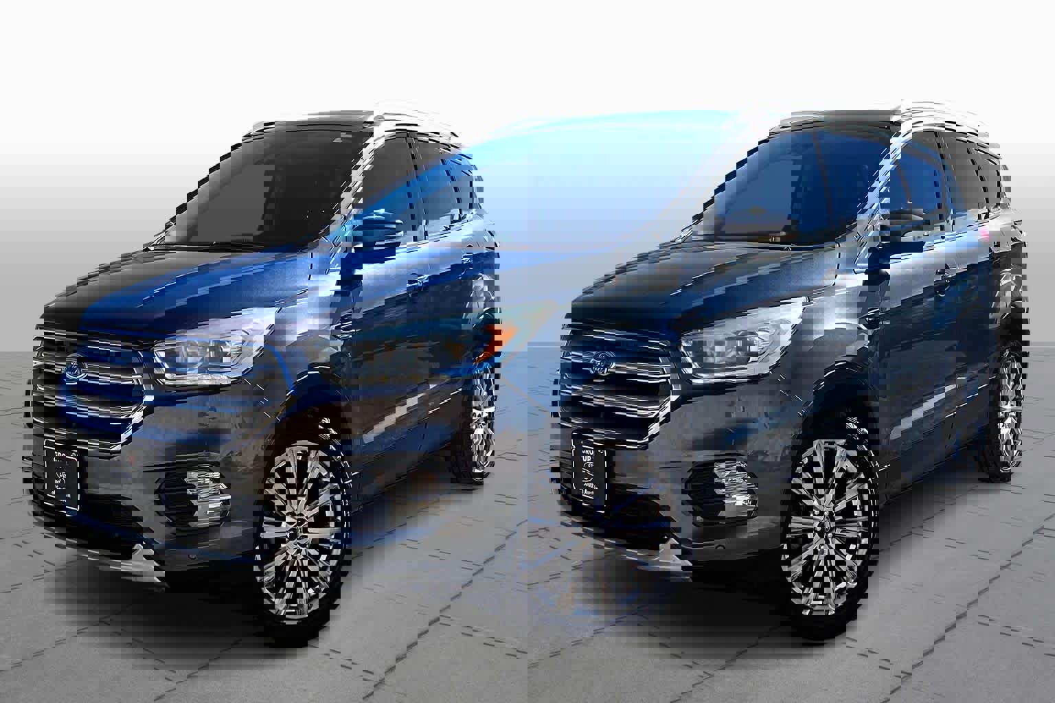 Certified 2017 Ford Escape Titanium w/ Equipment Group 301A image 6