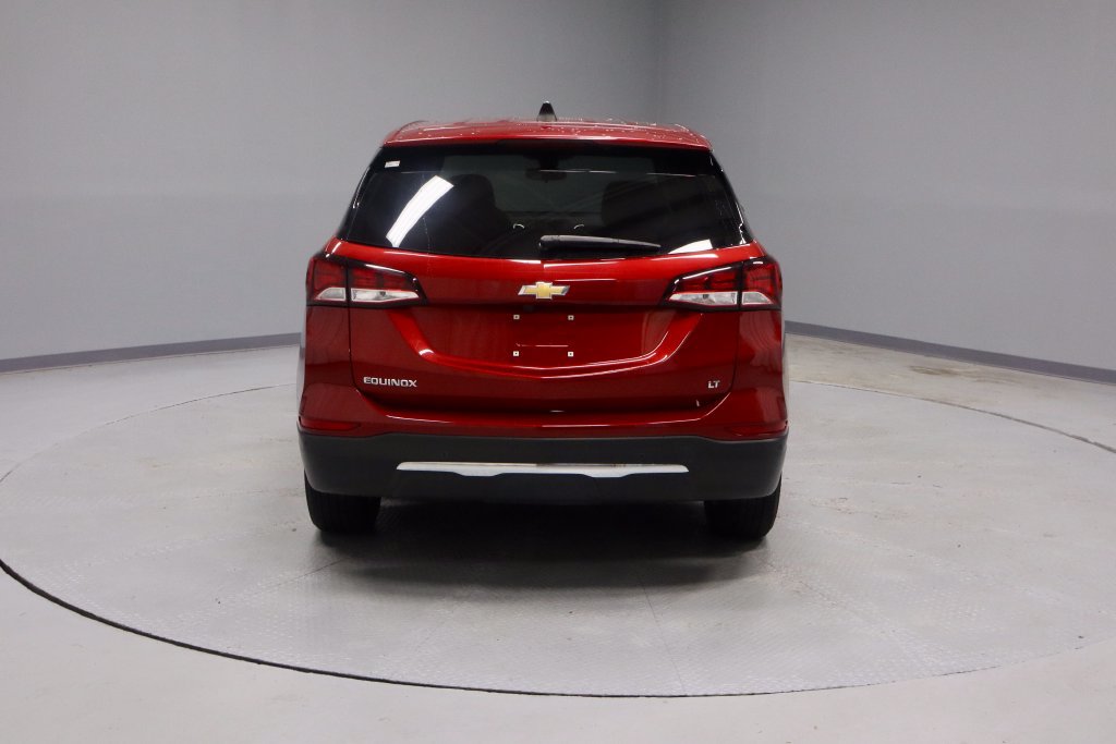Used 2024 Chevrolet Equinox LT w/ LPO, Floor Liner Package FWD image 9