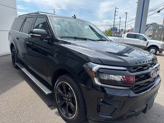 Certified 2022 Ford Expedition Max Limited w/ Equipment Group 303A AWD/4WD image 4