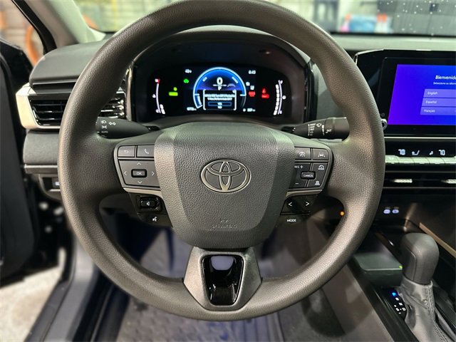 Used 2025 Toyota Camry LE image 15