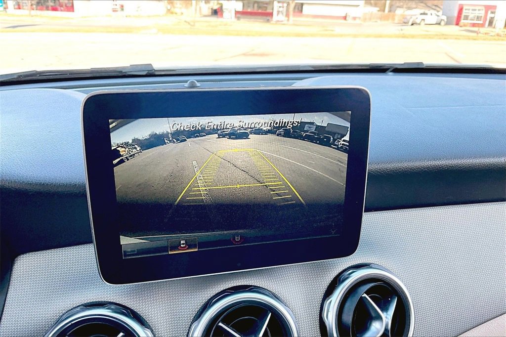 Used 2019 Mercedes-Benz GLA 250 4MATIC image 21