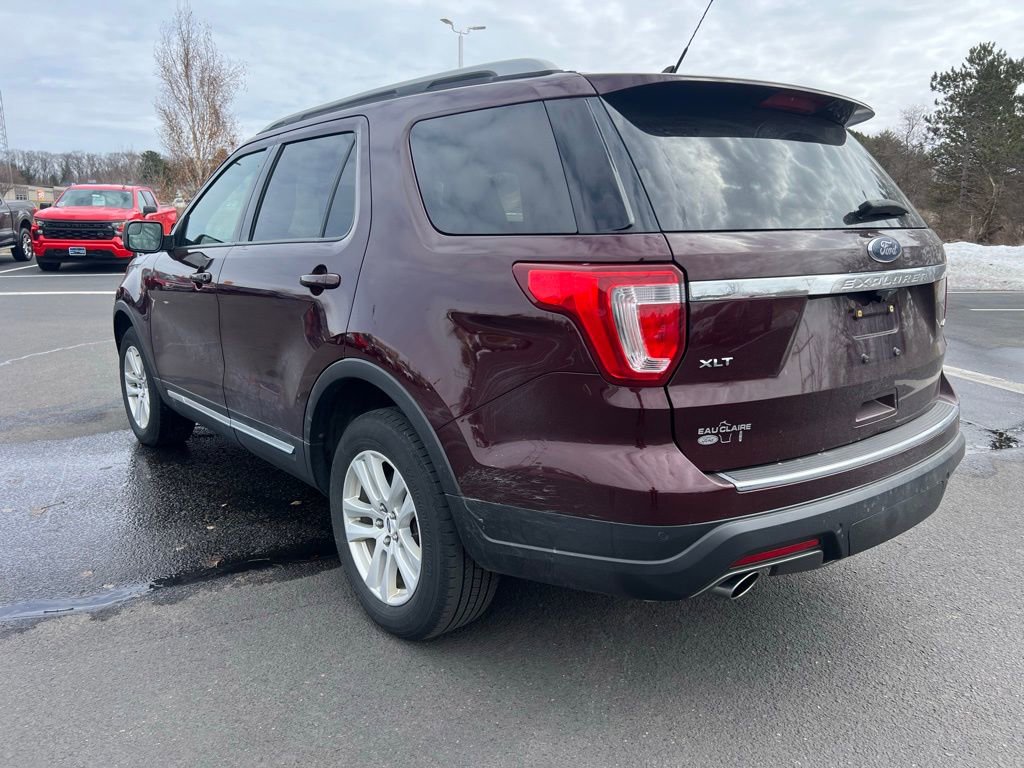 Certified 2018 Ford Explorer XLT w/ Equipment Group 202A image 5