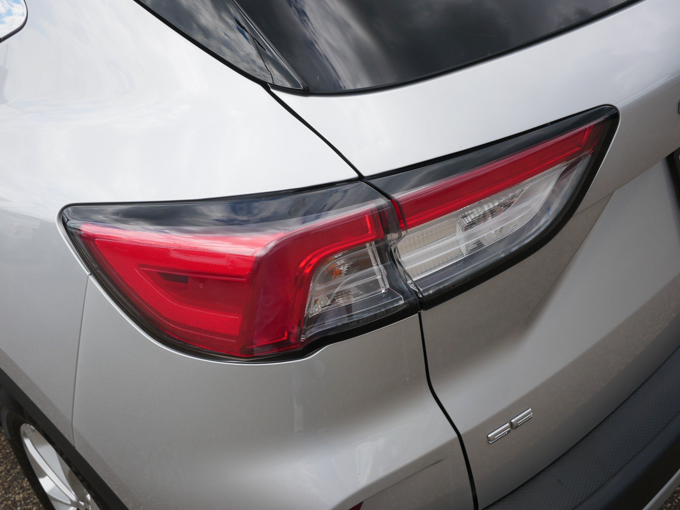 Certified 2020 Ford Escape SE AWD/4WD image 17
