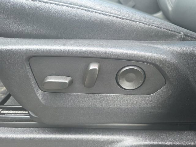 Used 2023 Chevrolet Tahoe LT w/ LT Signature Plus Package image 27