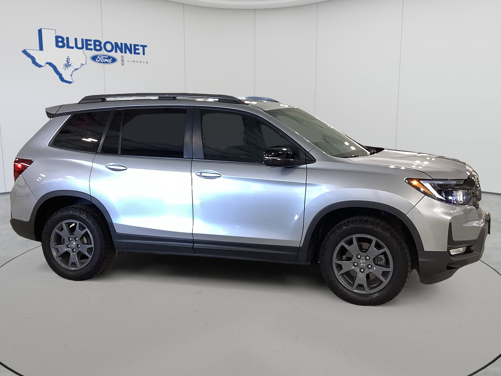 Used 2025 Honda Passport TrailSport image 4