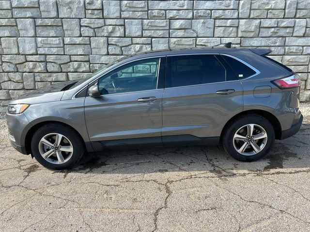 Certified 2023 Ford Edge SEL w/ Convenience Package AWD/4WD image 3