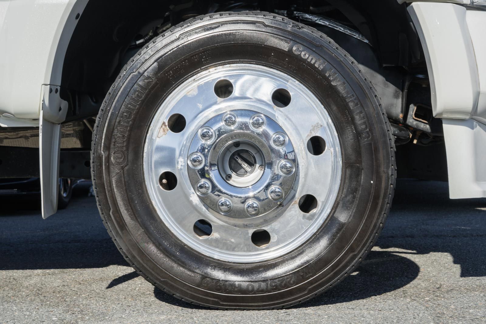 Certified 2022 Ford F450 Platinum w/ FX4 Off-Road Package image 21